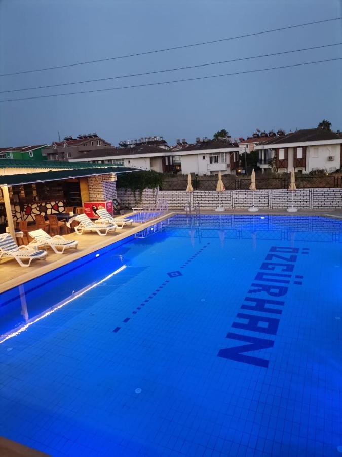 Side Oezguerhan Hotel Екстер'єр фото